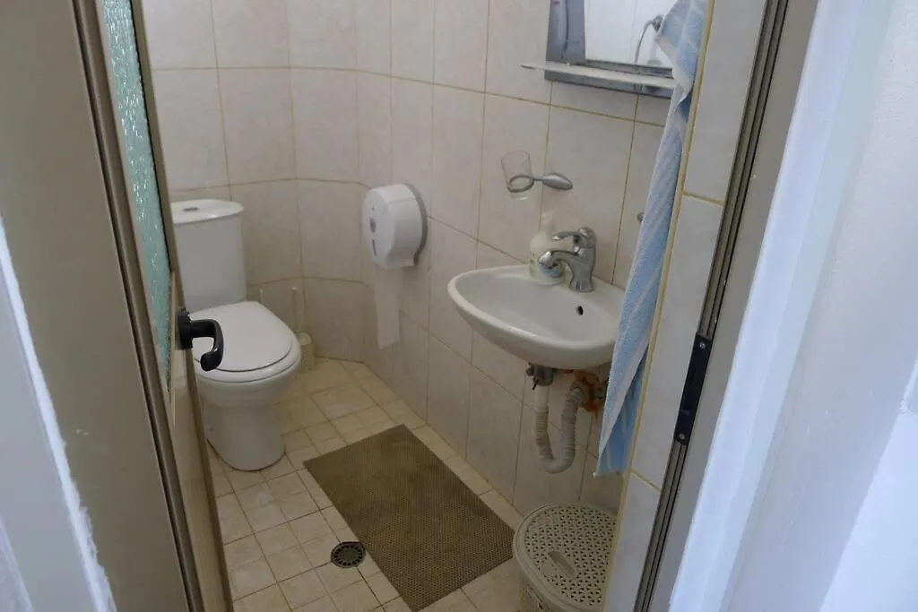 Summer House -Room For 5 People In 1St Floor - J Velipoje Holiday home
