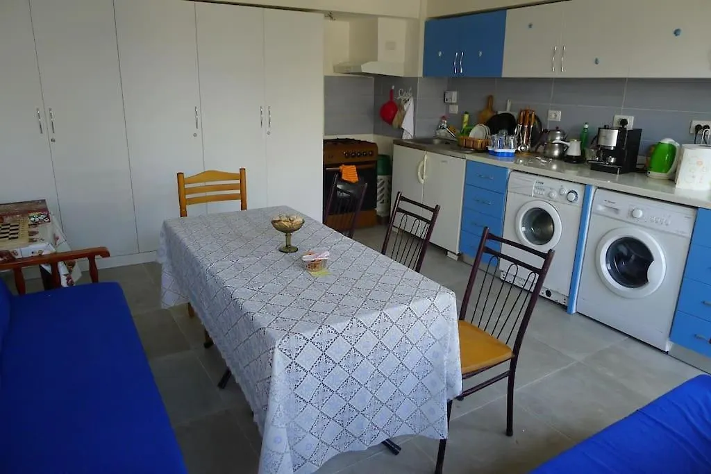Summer House -Room For 5 People In 1St Floor - J Velipoje