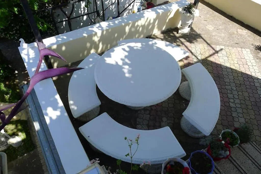 Summer House -Room For 5 People In 1St Floor - J Velipoje 0*,  Albania