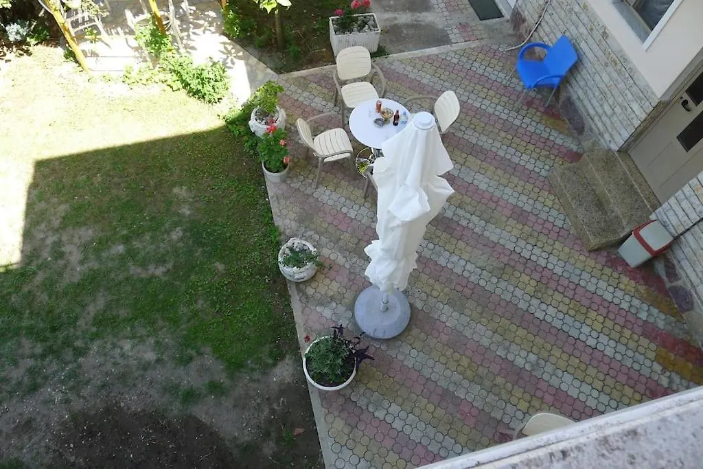 Summer House -Room For 5 People In 1St Floor - J Velipoje 0*,