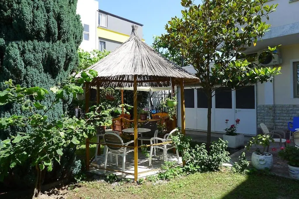Summer House -Room For 5 People In 1St Floor - J Velipoje 0*,